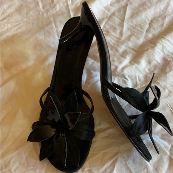 Shoes - Picture 2 of 3